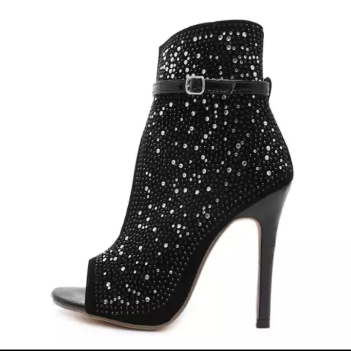 lovely shoes to complete your outfit